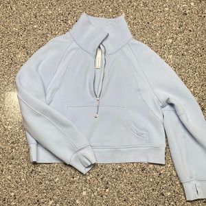 Gorgeous blue funnel neck scuba M/L excellent condition